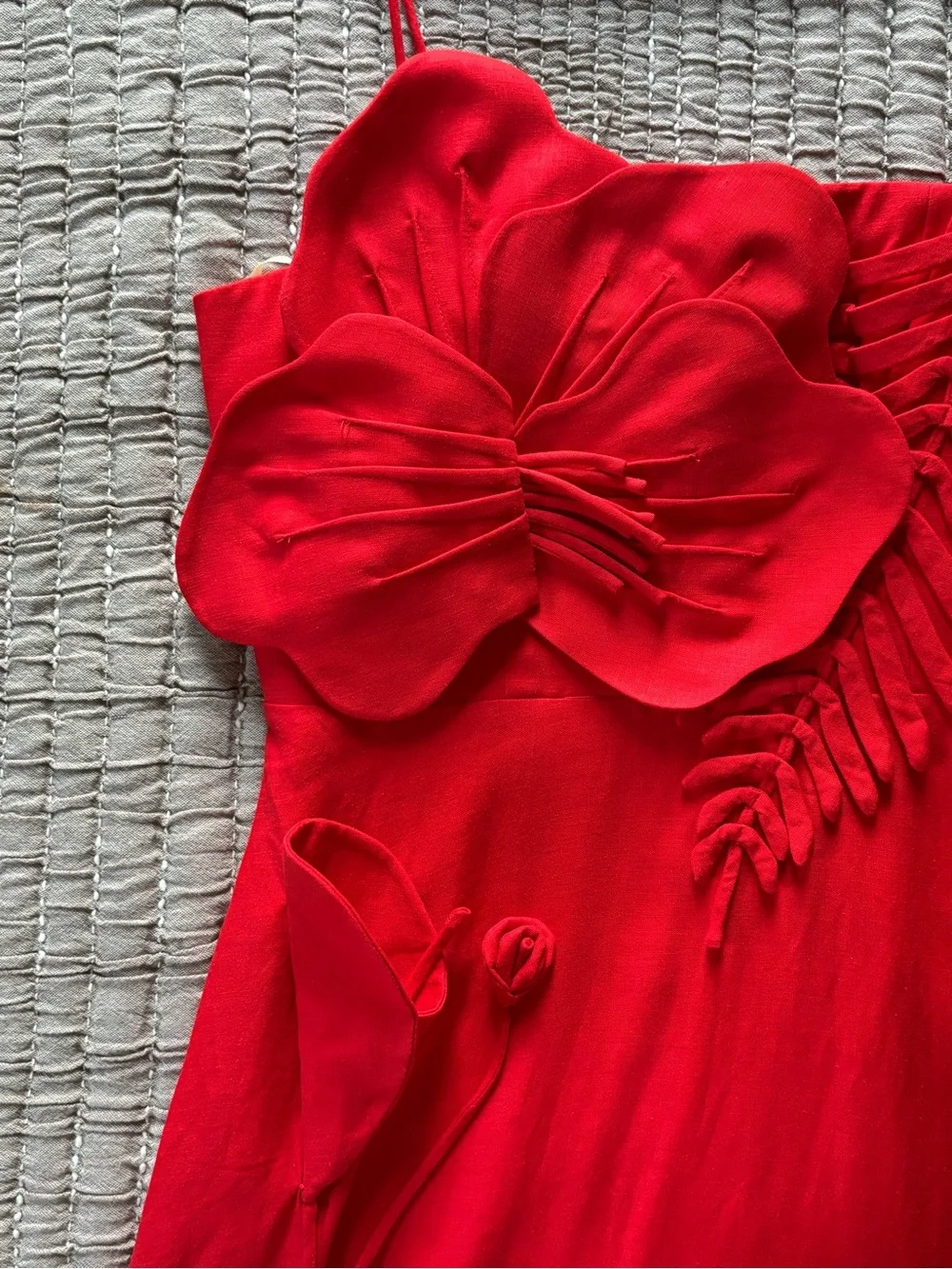 NWT - FARM Rio Garden Appliqué Linen Blend Midi Dress Red - Size: Medium - Picture 8 of 11